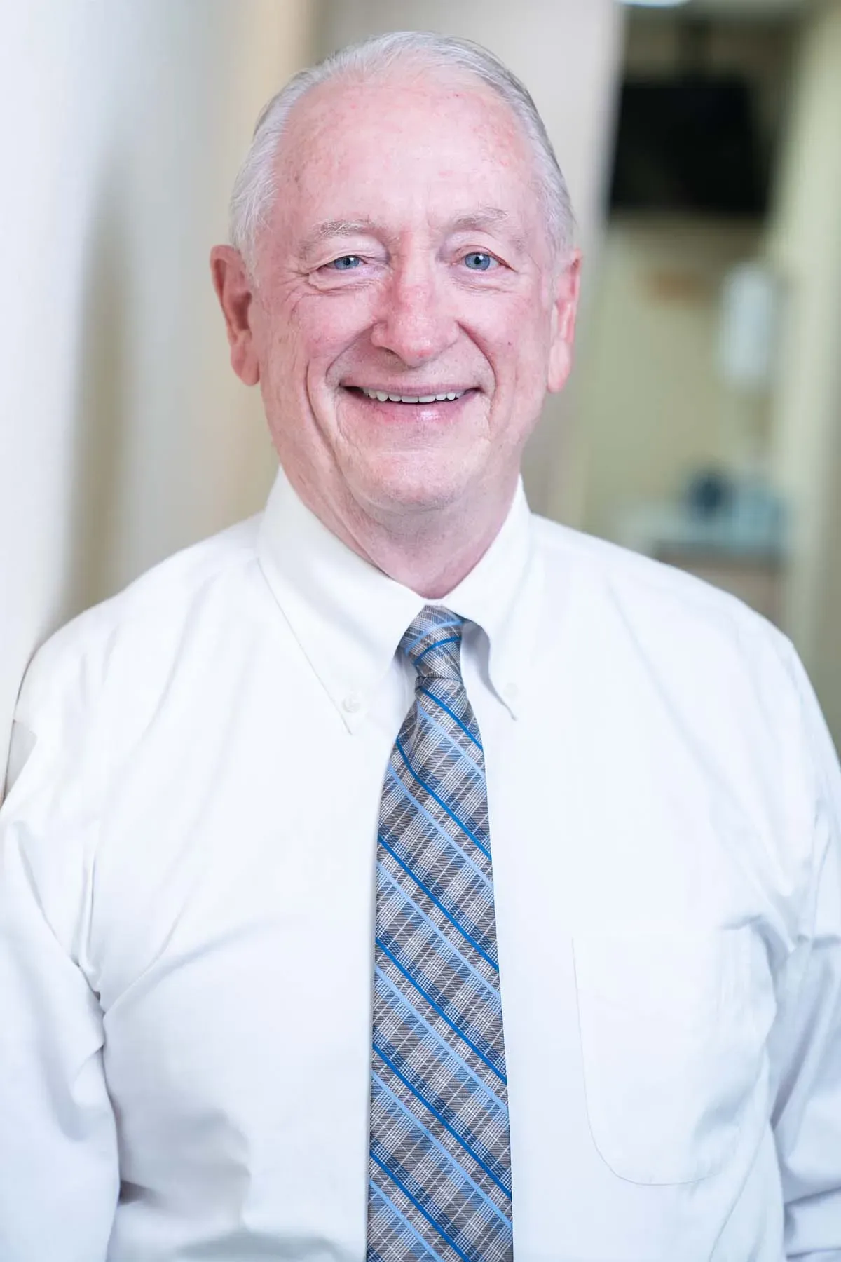 Photo of Dr. Earl